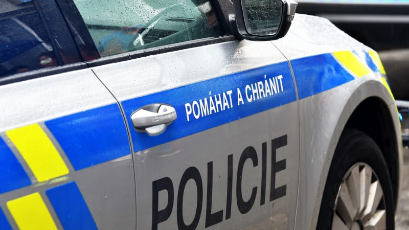 Vražda na Olomoucku: Mladík měl zákeřným útokem usmrtit svého soka, hrozí mu až 20 let vězení