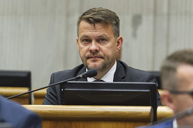 Pellegrini se chystá svrhnout vládu, šíří ministr. Absolutní lež, reaguje prezident