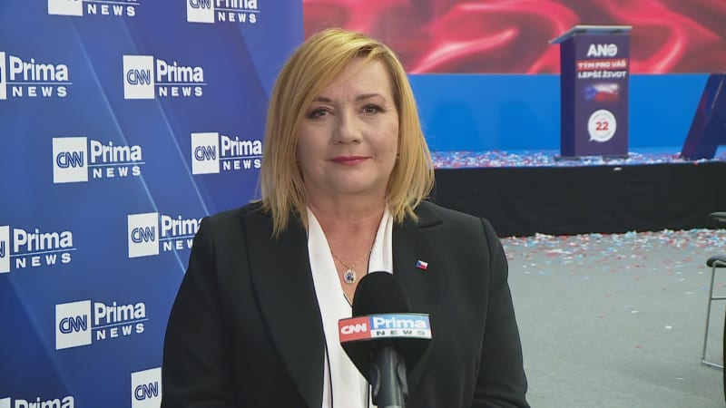 Schillerová: Ukotvení v NATO a EU nezpochybňujeme ani o milimetr. Hrajeme s kartami od voličů