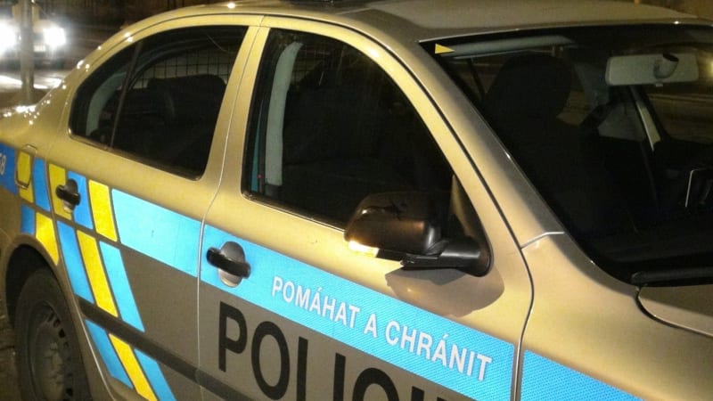 Vážná nehoda v Brně: Při srážce aut se zranilo sedm lidí. V nemocnici skončily tři děti