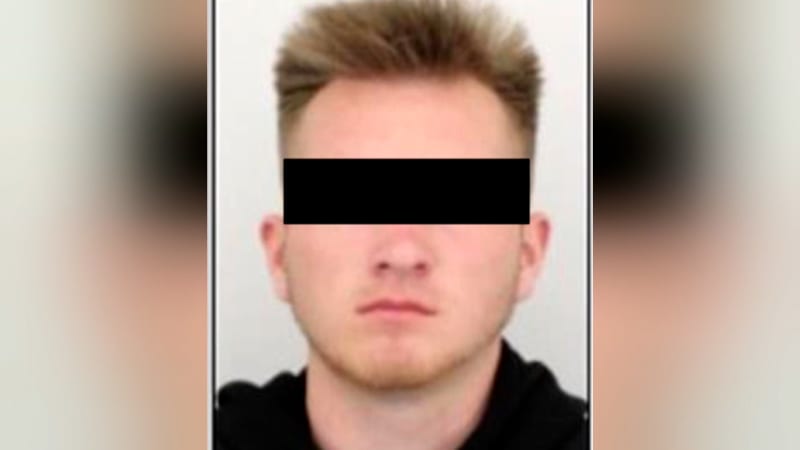 Nebezpečný vrah z Bohnic zase uprchl. Policie ho chytila při krádeži v Čakovicích