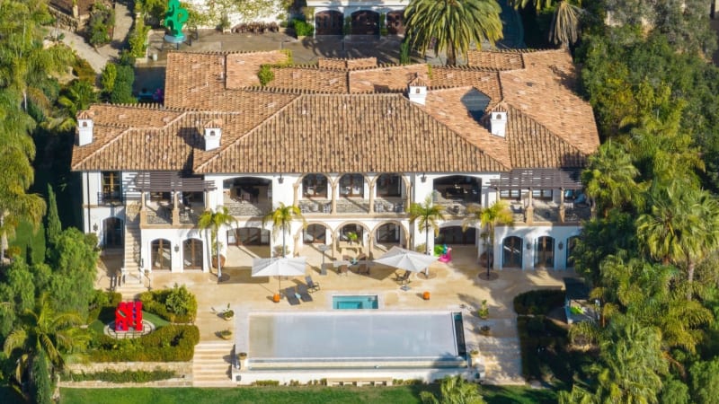 Prokletí Harryho a Meghan? Dům z jejich dokumentu zlevnil o miliony, nikdo ho ale nechce