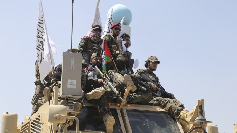 Třináctiletý chlapec popravil v Chóstu vraha svých příbuzných. Smrti přihlíželo 80 tisíc lidí