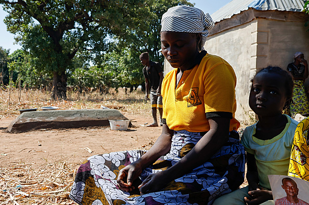 Po úzkosti přichází vztek. Hledáte unesené děti pomalu, vyčítají Nigerijci úřadům