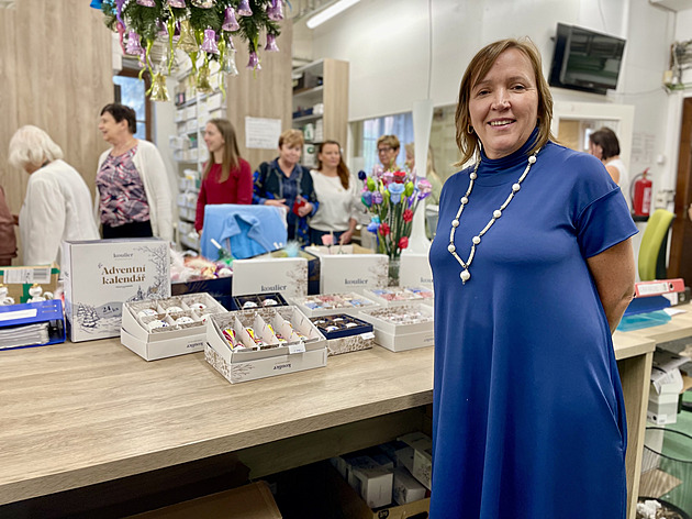 Vyrábět ozdoby neplánovali. Touha zachránit řemeslo i pracovní místa byla silnější