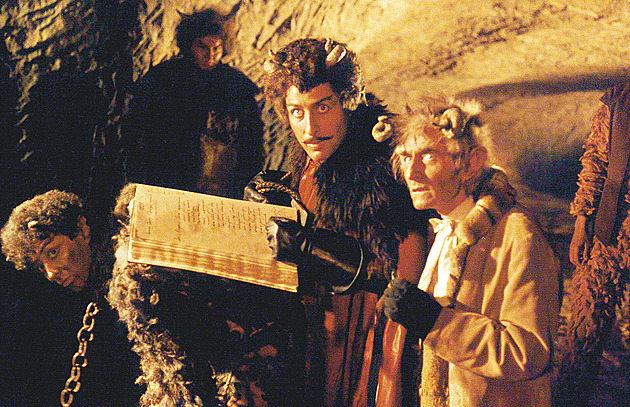 Pochybnosti o princezně, Vetchý hořel. Natáčení S čerty nejsou žerty bylo žhavé