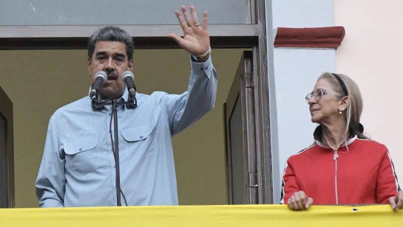 Trump oznámil úspěšný útok na Venezuelu. USA zajaly prezidenta Madura a jeho ženu