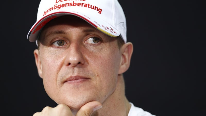 Dcera Michaela Schumachera sdílela rodinnou fotku s legendou F1. Přidala přání k narozeninám