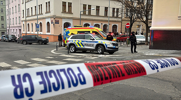 Ve škole se střílí. Učitel vyvolal planý poplach, chtěl vyzkoušet reakci policie