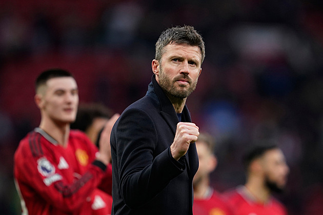Přišel a dokazuje, co jiným trvalo. Carrick vyhrál i potřetí, zůstane v United napevno?