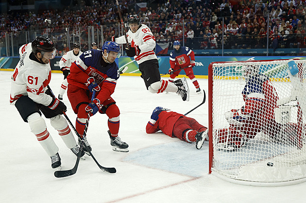 ONLINE: Česko - Kanada 0:3. Dostál opět inkasuje, po rychlé akci skóruje Horvat