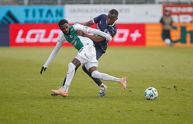 Alégué bude pykat za úder hlavou, komise naopak nezrušila trest po chybě sudího