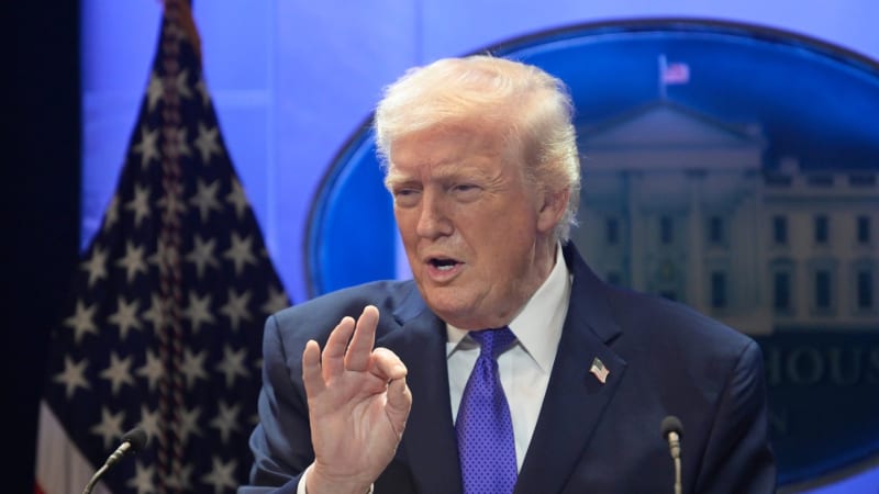 Trump má v hledáčku nový cíl. Další režim brzy padne, pošlu tam Rubia, řekl prezident pro CNN