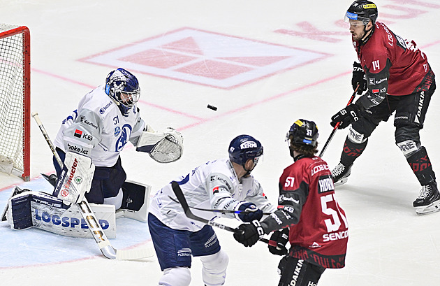 ONLINE: Plzeň - Sparta, hosté srovnávají. Krátce před koncem třetiny se trefil Krejčík