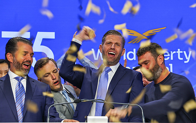 Trumpova rodina vydělala na kryptu půl miliardy dolarů. Ostatní o peníze přišli