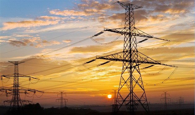 Vlna veder síť neohrozí, hlásí energetici. Klimatizace ji zatíží jen o pár procent