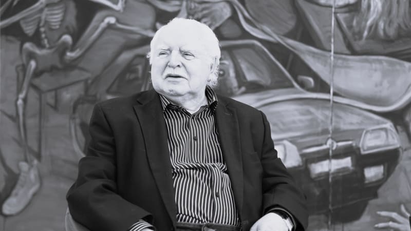Knížák bude mít pohřeb jako Gott nebo Chramostová. Vdova souhlasila se státními poctami