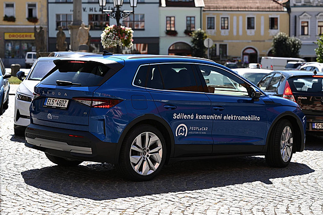 Na krátké jízdy mají radnice elektromobily. V Písku se osvědčil sdílený vůz